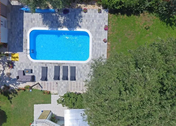 877-3 Bibinje